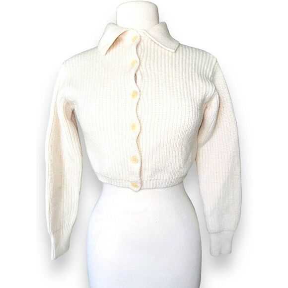 Wilfred Sweaters - FB4 Aritzia Wilfred cropped sweater Cream Button Front XS Womens Fall